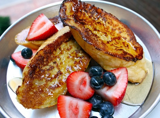 French Toast Secrets: Mastering Soaking, Frying, and Flavor